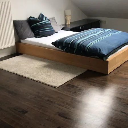 Nuernberg Erlenstegen - Zimmer Mit Bad 35 Qm Mit Parkplatz Buitenkant foto